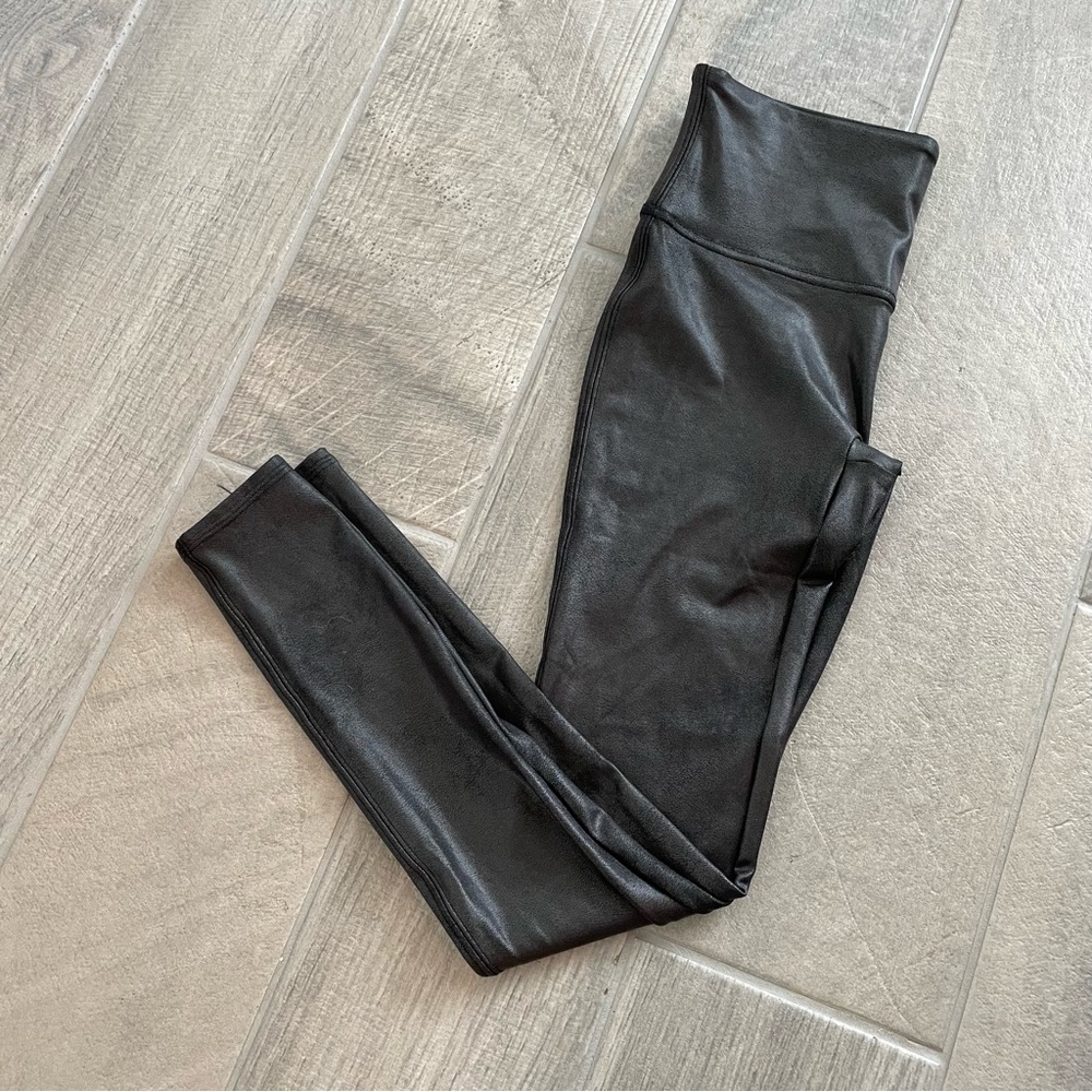Spanx Faux Leather Leggings Size Medium Black